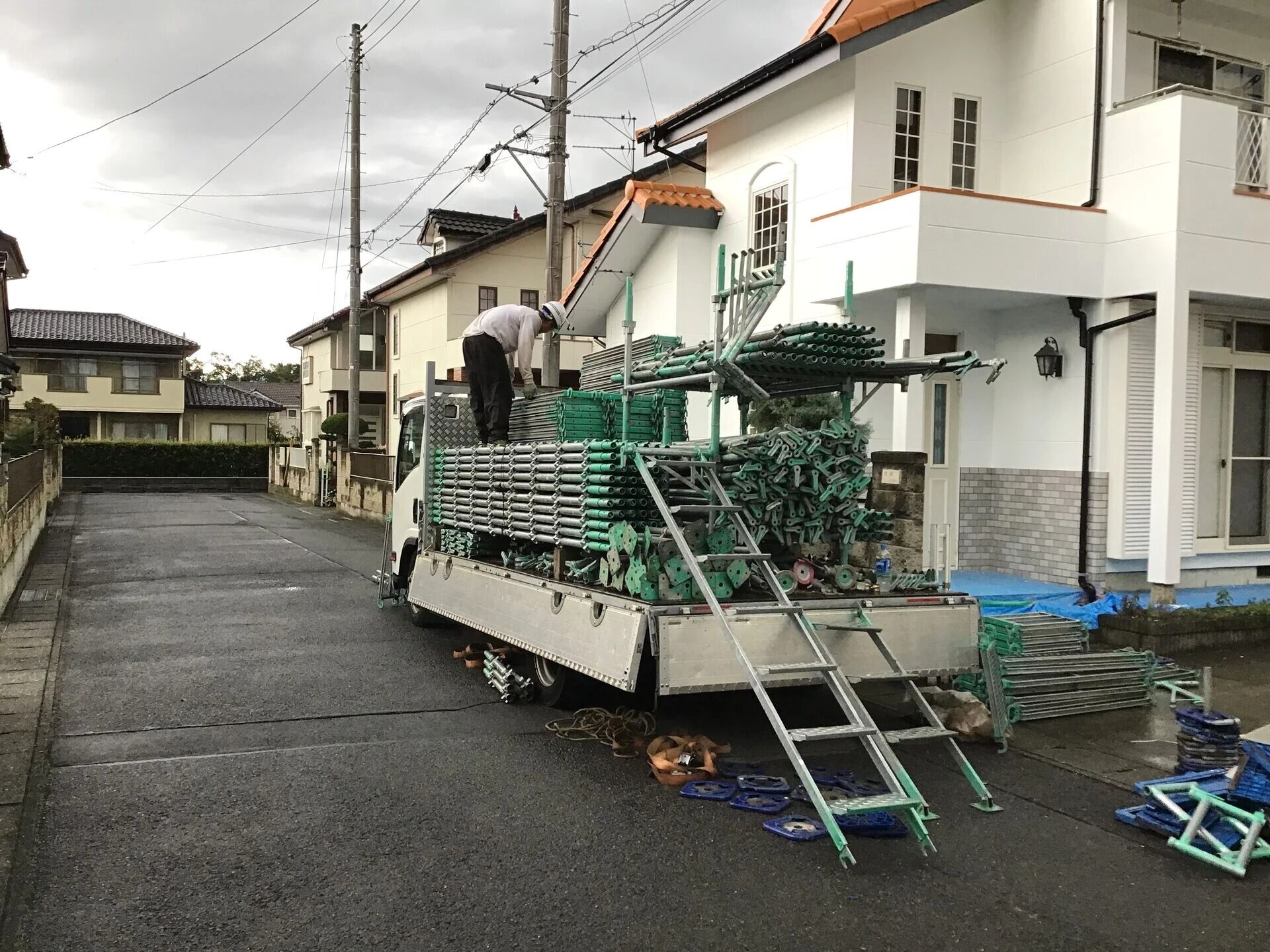 高崎市外壁塗装・外壁目地シール工事のご紹介