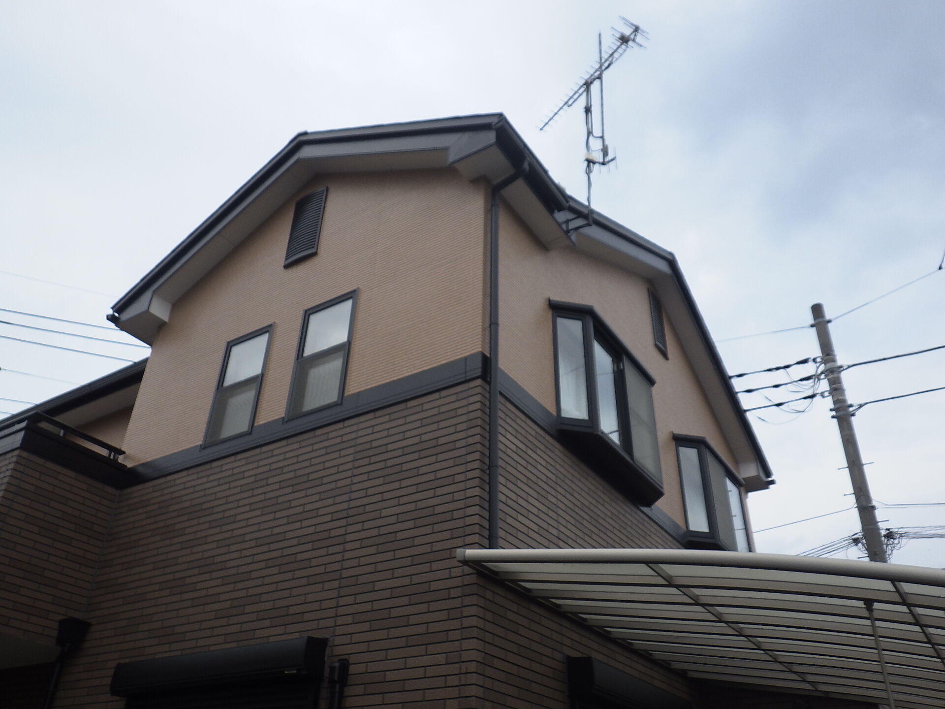 高崎市外壁塗装・外壁目地シール工事のご紹介