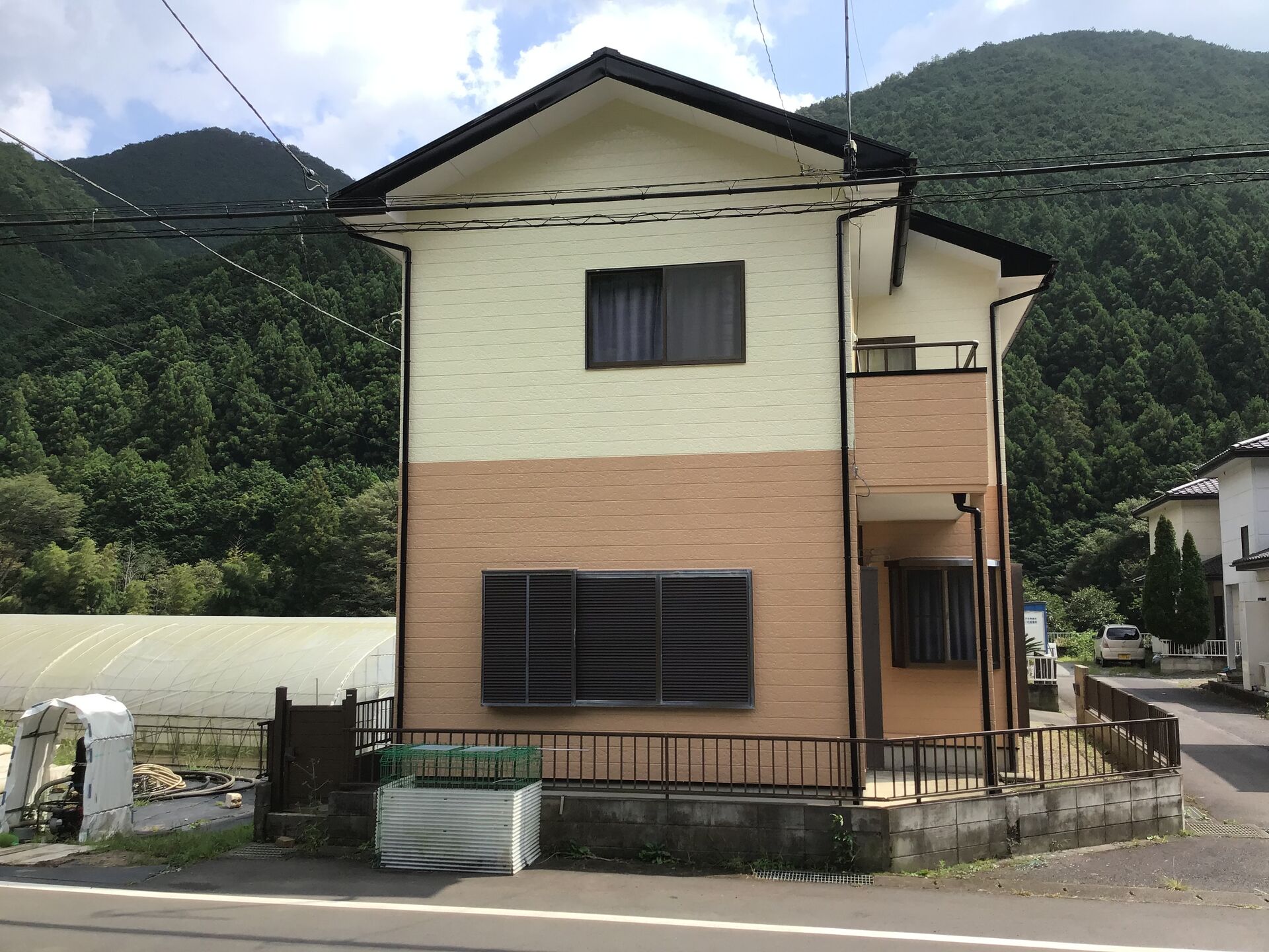 高崎市外壁塗装・外壁目地シール工事のご紹介