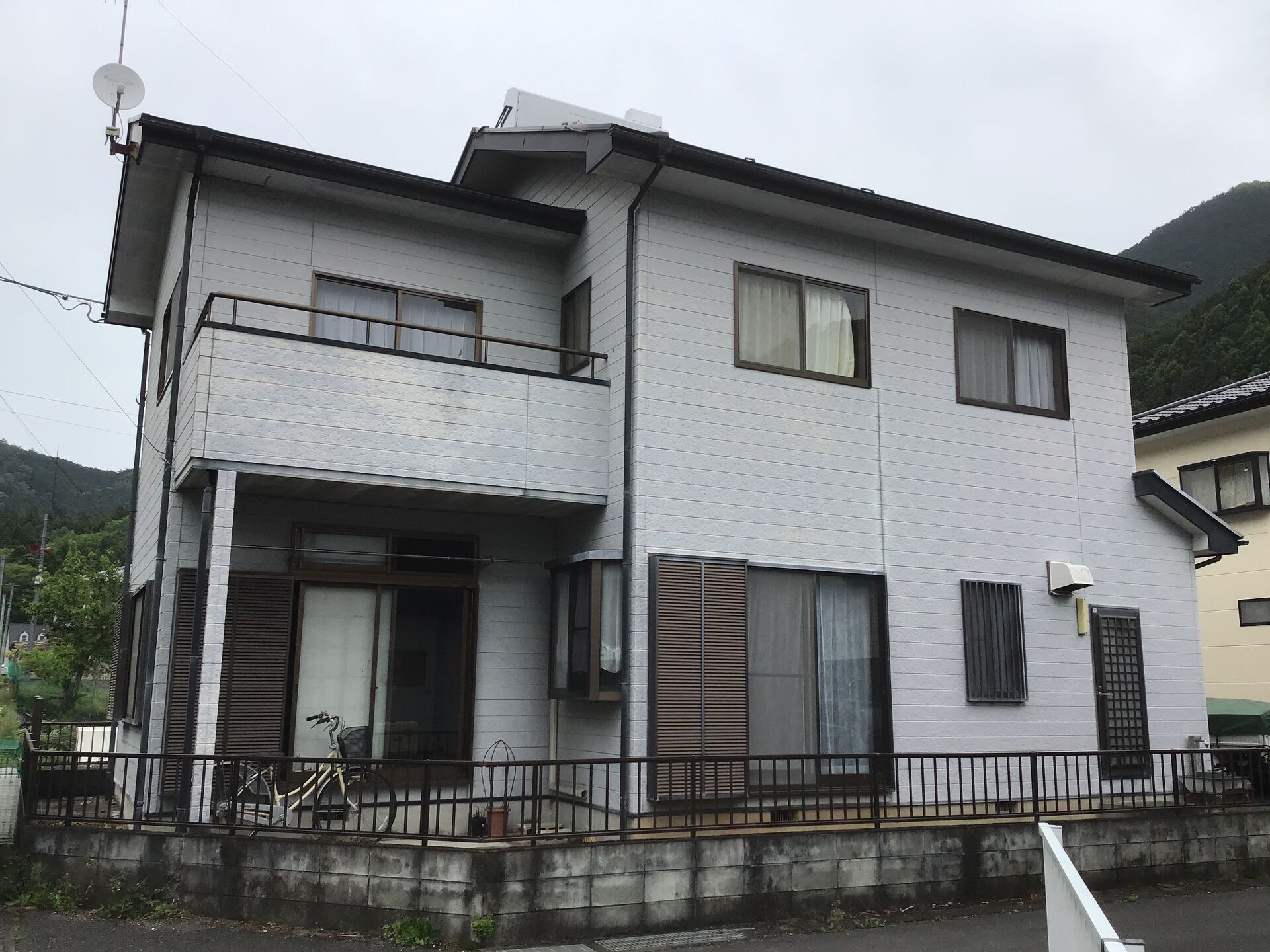高崎市外壁塗装・外壁目地シール工事のご紹介
