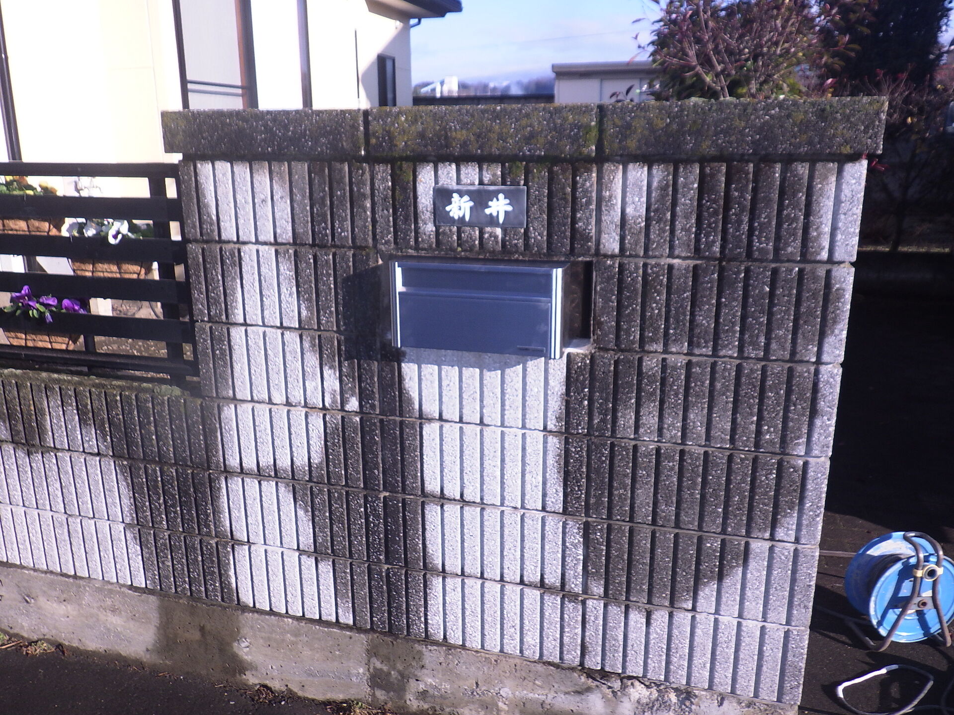 前橋市でビルトインポスト交換工事を行いました